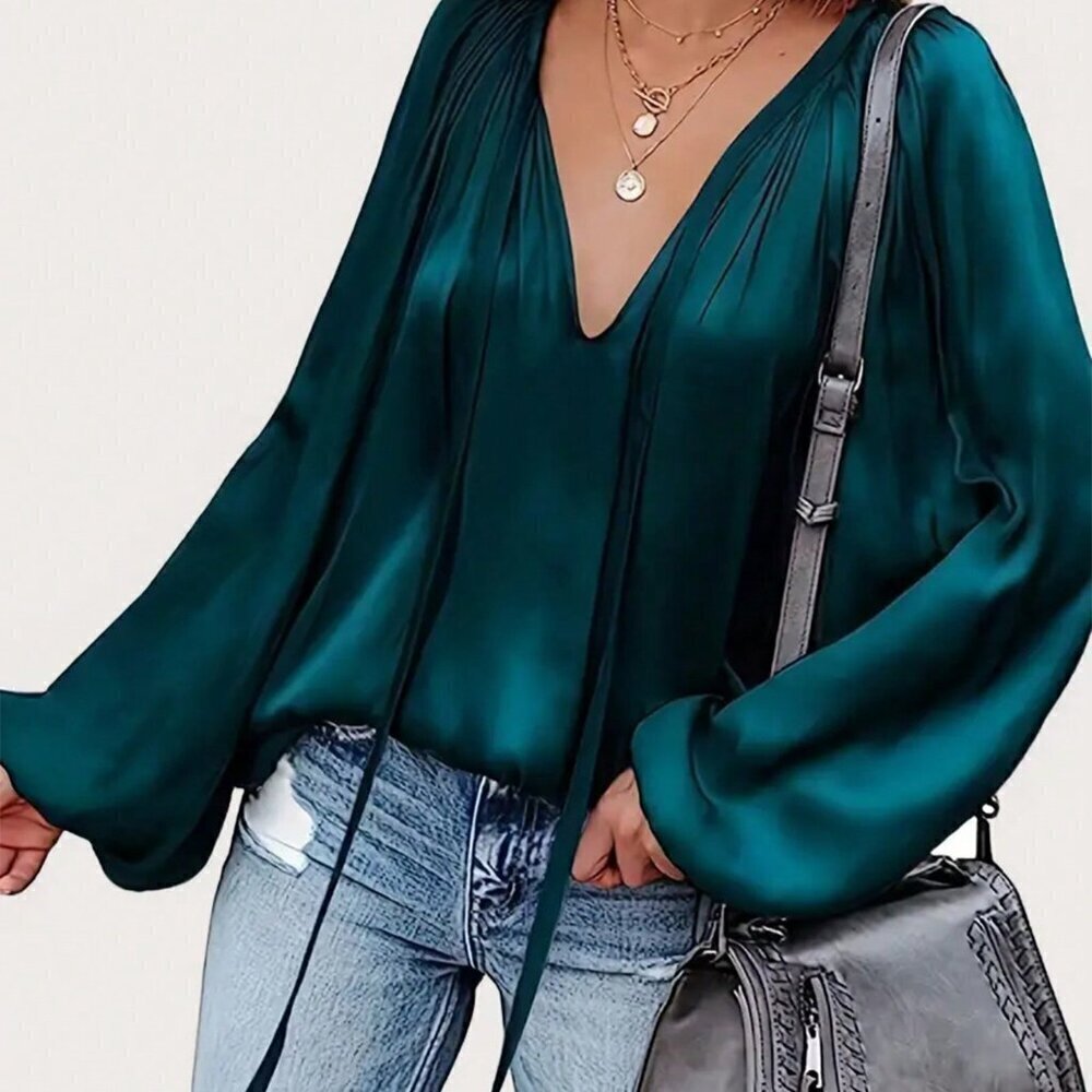 Green Casual Women's Front Tie Long Sleeve Blouse - Picture 2 of 3